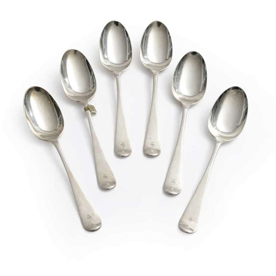 A set of six Old English pattern silver spoons - by Thomas Bradbury