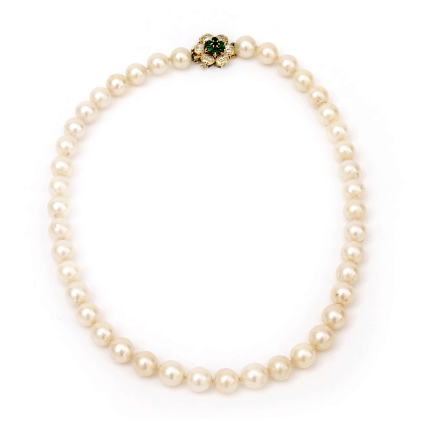 Cultured pearl necklace with emerald and diamond clasp