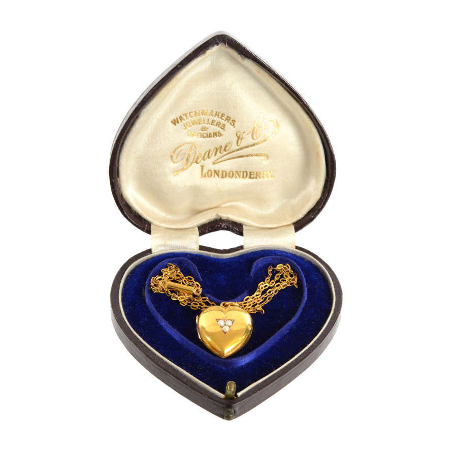 An Edwardian 9ct Gold and Pearl Heart-Shaped Locket With Chain
