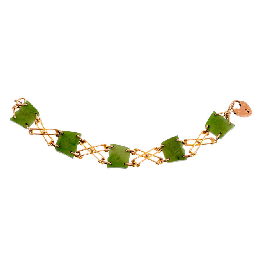A 9ct Gold and Nephrite Bracelet