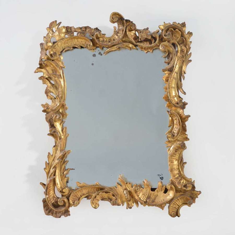 Small Georgian carved giltwood mirror